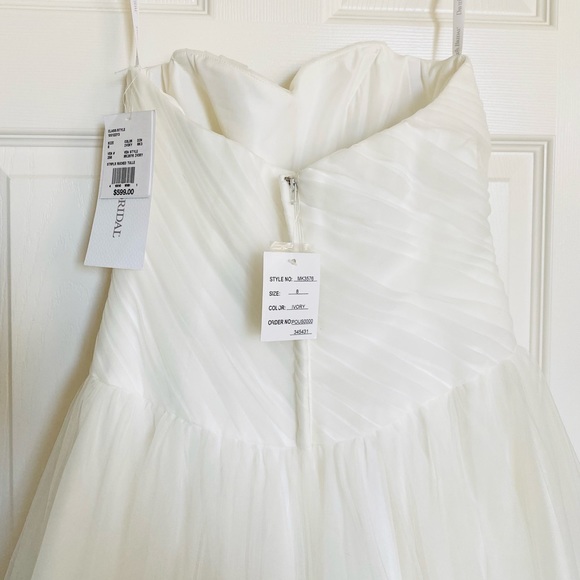 NWT Davids Bridal STUNNING Strapless Ruched Tulle Wedding Gown - Picture 5 of 8